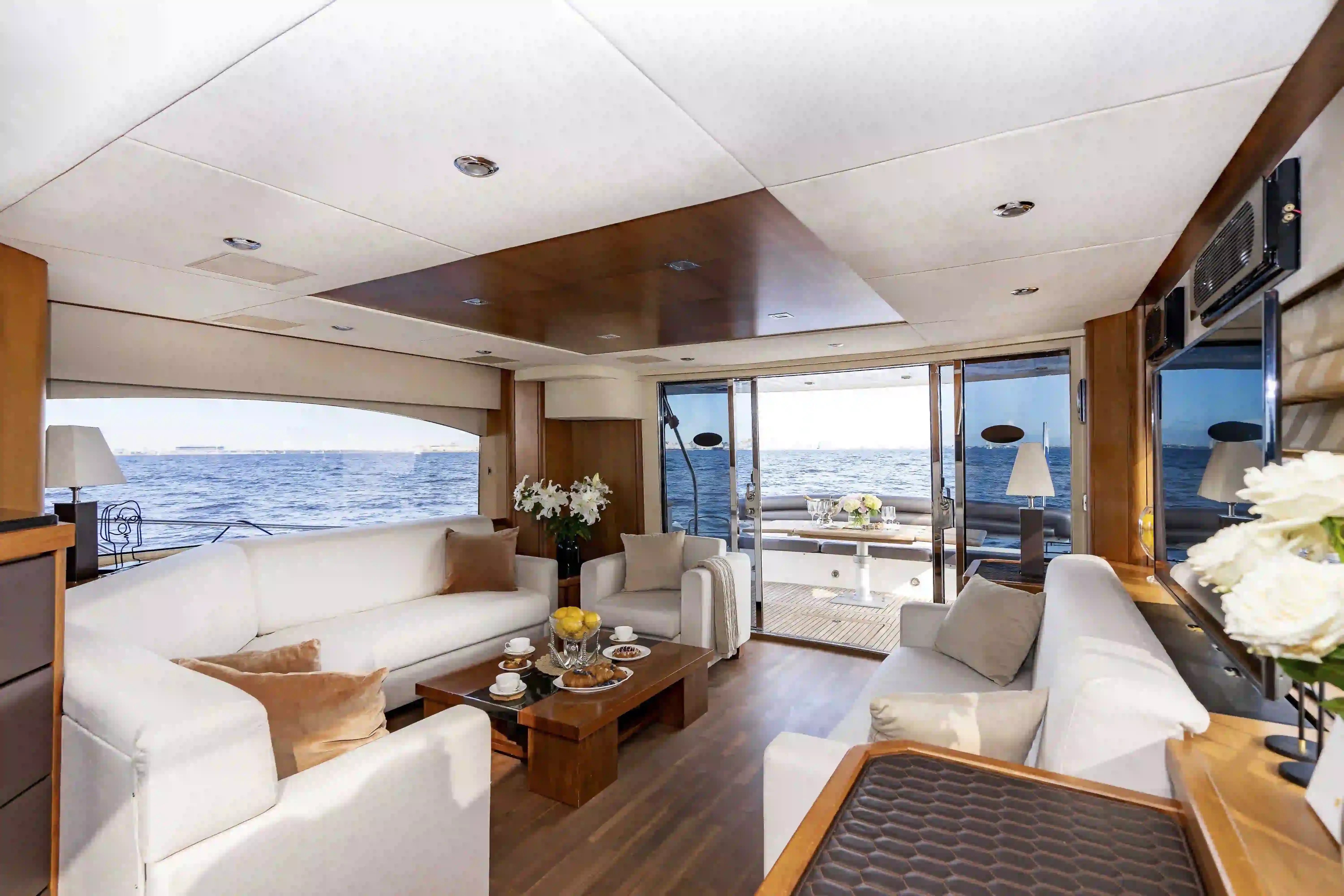 Аренда яхты Sunseeker 70 «Pallada» image- 19